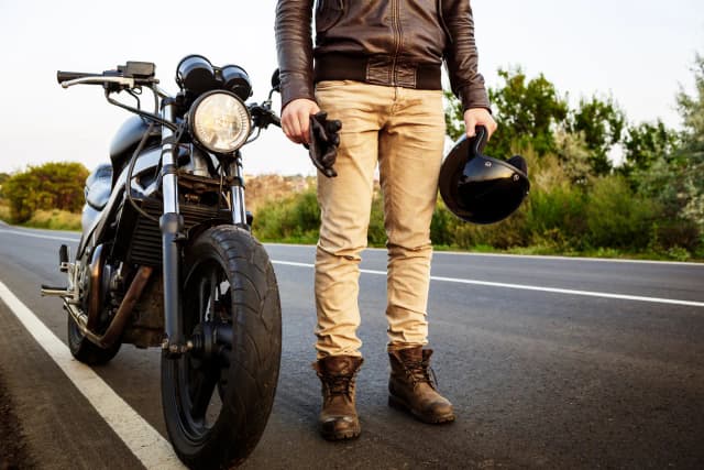 Najlepsze trasy motocyklowe w łódzkim – odkryj piękno regionu